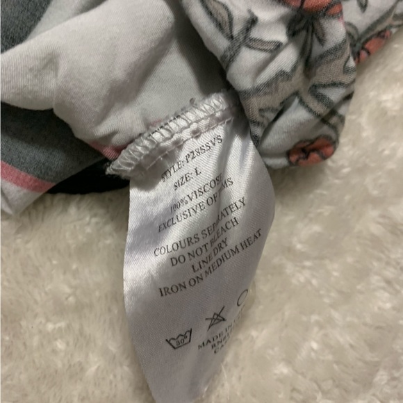 Mens cherry blossom short sleeve woven top - Picture 8 of 9